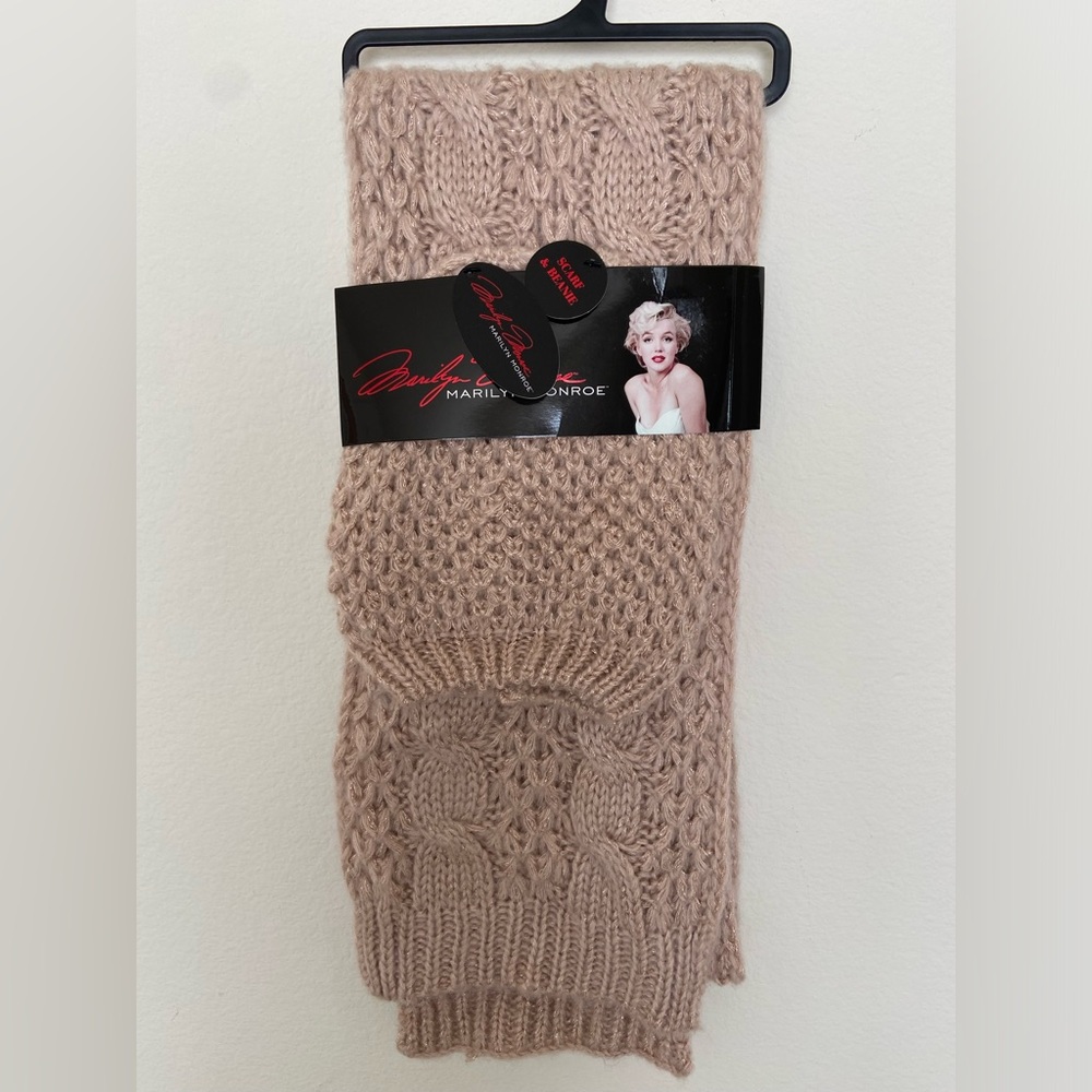 MARILYN MONROE WOMEN’S SCARF & BEANIE Champagne with sparkles color